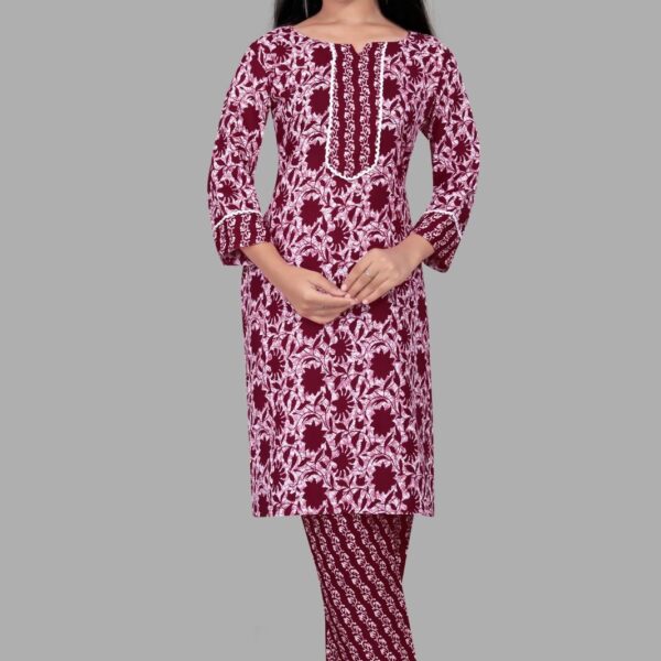 Sufiya Creaction Fashion Designer Cotton Floral Printed Kurti and Pant Dupatta Set for Beautiful and Smart Girls Ladies New Stylish Cotton Straight Kurta Pant Suit Set Maroon Dress